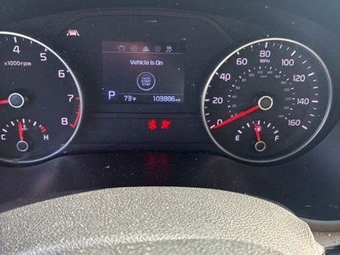 Used 2022 Kia Sportage EX w/ EX Technology Package image 5