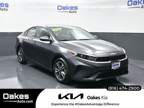 Certified 2024 Kia Forte LXS image 1