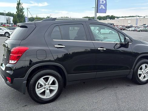 Used 2020 Chevrolet Trax LT w/ Driver Confidence Package AWD/4WD image 5