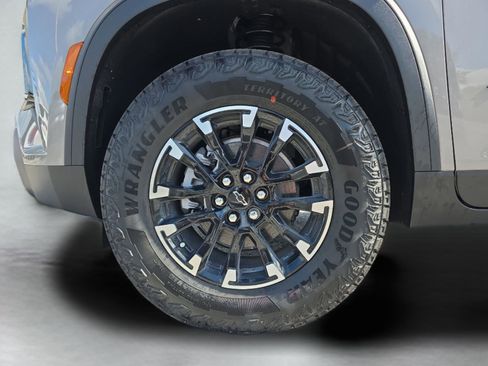 New 2026 Chevrolet Traverse Z71 w/ Driver Confidence Package image 41