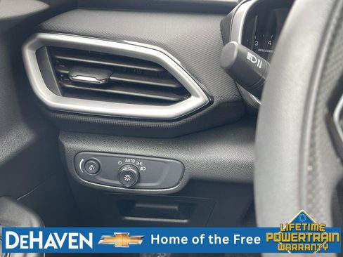 Used 2023 Chevrolet TrailBlazer LS AWD/4WD image 18