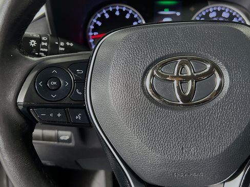 Used 2021 Toyota RAV4 XLE Premium FWD image 19