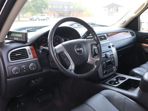 Used 2011 GMC Sierra 2500 SLT w/ SLT Convenience Package AWD/4WD image 15