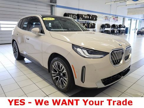Used 2025 BMW X3 xDrive30i w/ Premium Package image 17