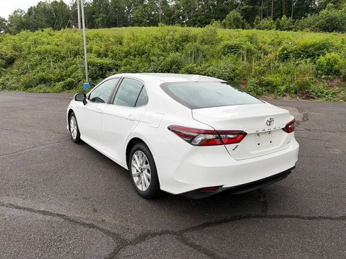 Used 2024 Toyota Camry LE FWD image 7