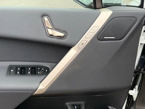 Used 2026 BMW iX xDrive45 w/ Premium Package image 20