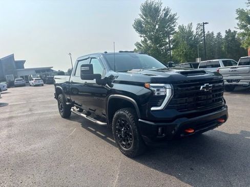 Used 2024 Chevrolet Silverado 2500 LTZ w/ LTZ Plus Package AWD/4WD image 4