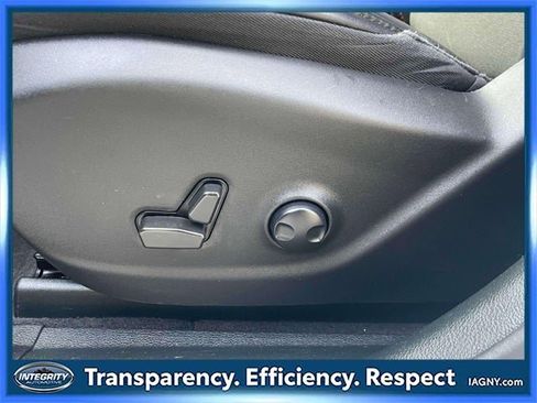 Used 2022 Jeep Cherokee Trailhawk image 18