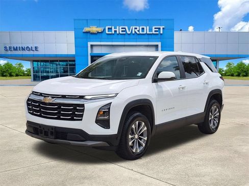 Used 2025 Chevrolet Equinox LT AWD/4WD image 2