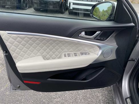 Used 2025 Genesis G70 3.3T Advanced w/ Sport Prestige Package image 28