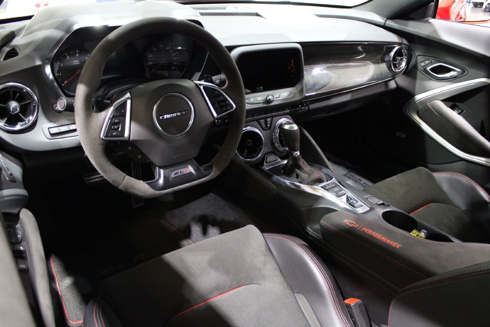 Used 2019 Chevrolet Camaro ZL1 RWD image 16