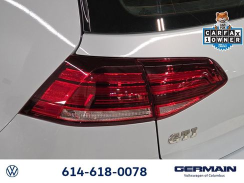 Used 2018 Volkswagen GTI SE FWD image 18