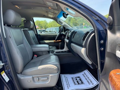 Used 2013 Toyota Tundra Limited AWD/4WD image 18