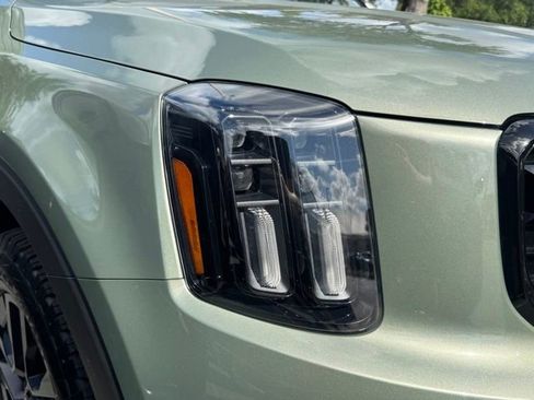 Certified 2025 Kia Telluride AWD image 9