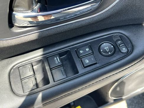 Used 2022 Honda HR-V EX image 32