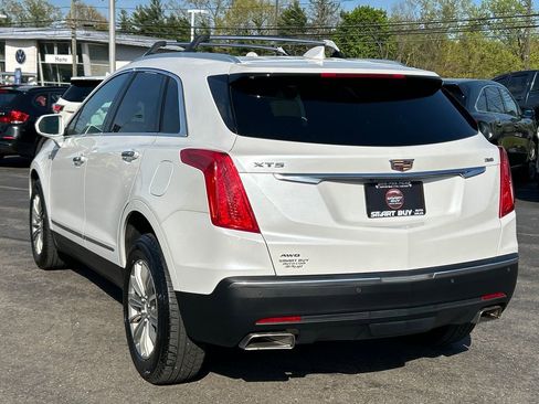 Used 2018 Cadillac XT5 Luxury w/ Driver Awareness Package AWD/4WD image 8