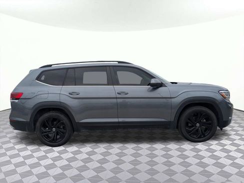 Used 2022 Volkswagen Atlas SE image 2