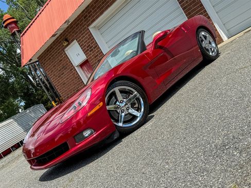 Used 2008 Chevrolet Corvette Convertible w/ Preferred Equipment Group RWD image 7