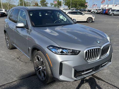 Used 2026 BMW X5 xDrive40i image 2