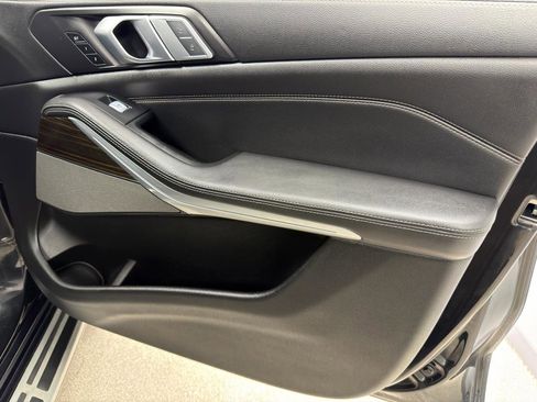 Used 2020 BMW X7 xDrive40i w/ M Sport Package image 13