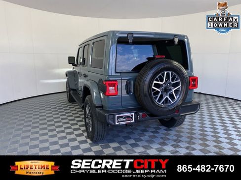 Used 2024 Jeep Wrangler Unlimited Sahara w/ Safety Group AWD/4WD image 5