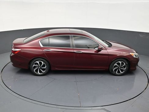 Used 2017 Honda Accord EX-L image 18