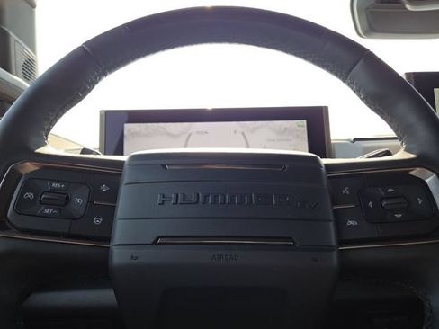 Used 2025 GMC Hummer EV 3X AWD/4WD image 30