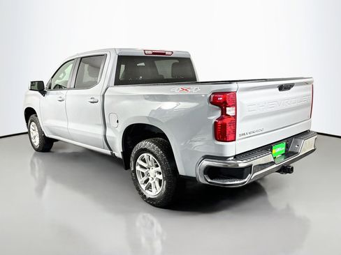 Used 2024 Chevrolet Silverado 1500 LT AWD/4WD image 7