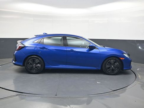 Used 2019 Honda Civic EX image 3