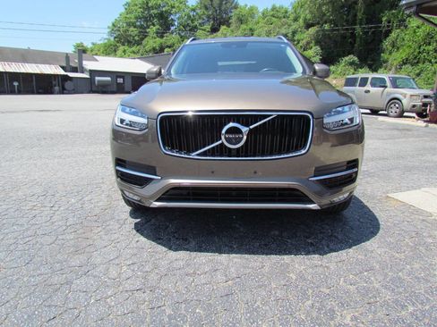 Used 2017 Volvo XC90 T6 Momentum w/ Vision Package AWD/4WD image 2