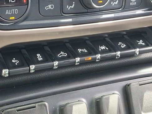 Used 2018 GMC Sierra 1500 Denali w/ Denali Ultimate Package AWD/4WD image 14