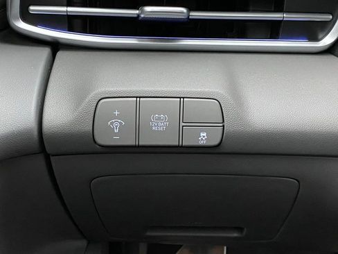 New 2026 Hyundai Elantra Sport FWD image 12