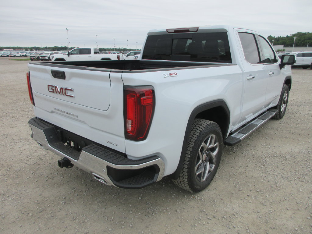 New 2026 GMC Sierra 1500 SLT w/ SLT Premium Plus Package AWD/4WD image 4