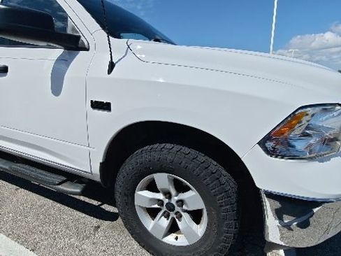 Used 2020 RAM 1500 Tradesman w/ Chrome Appearance Group AWD/4WD image 14