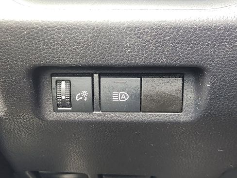 Used 2021 Toyota RAV4 XLE FWD image 26