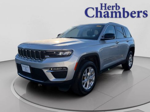 Used 2023 Jeep Grand Cherokee Limited image 4
