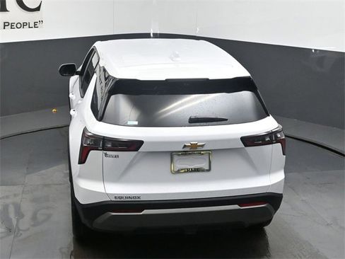 New 2026 Chevrolet Equinox LT w/ Safety and Technology Package image 35
