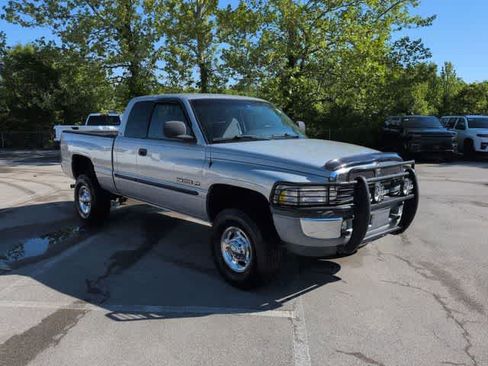Used 2000 Dodge Ram 2500 Truck 4x4 Quad Cab image 2