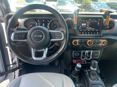 Used 2023 Jeep Gladiator Mojave w/ Cold Weather Group AWD/4WD image 17
