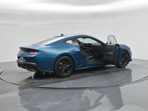New 2026 Ford Mustang GT RWD image 5