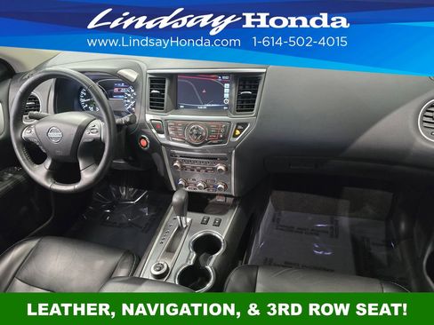 Used 2020 Nissan Pathfinder SL image 11