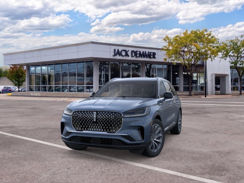 Used 2026 Lincoln Aviator Reserve AWD/4WD image 2