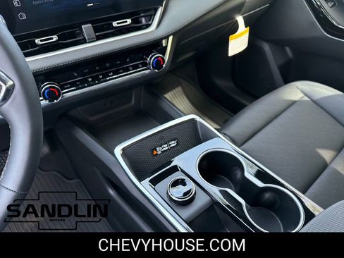 New 2026 Chevrolet Equinox LT w/ Convenience Package II image 19
