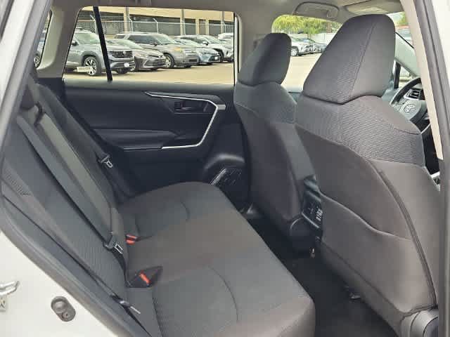 Used 2025 Toyota RAV4 LE AWD/4WD image 17