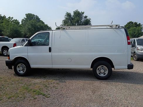 Used 2023 Chevrolet Express 2500 w/ Driver Convenience Package RWD image 8