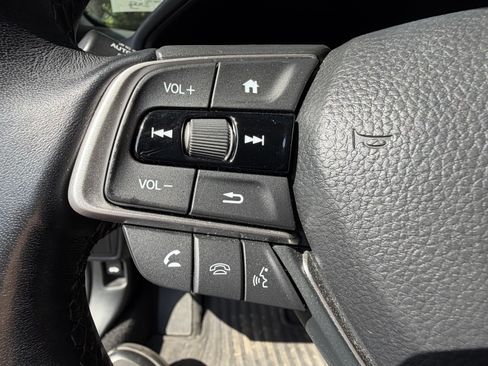 Used 2022 Honda Accord EX-L image 19