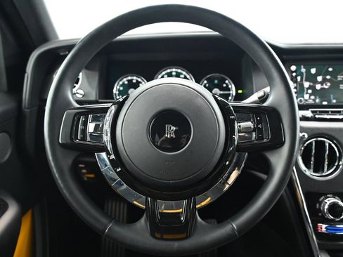 Used 2023 Rolls-Royce Cullinan image 25