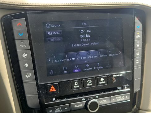 Used 2020 INFINITI QX50 Luxe FWD image 29