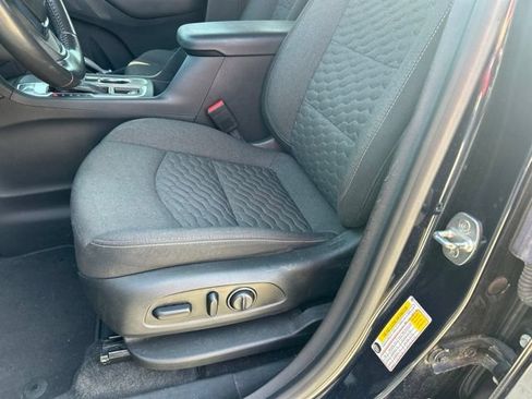 Used 2021 Chevrolet Equinox LT FWD image 12