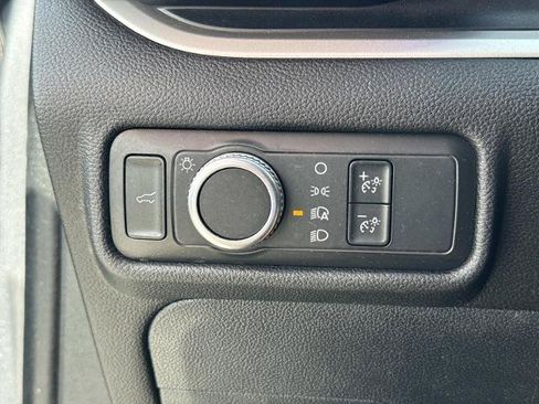Certified 2021 Ford Explorer XLT RWD image 21